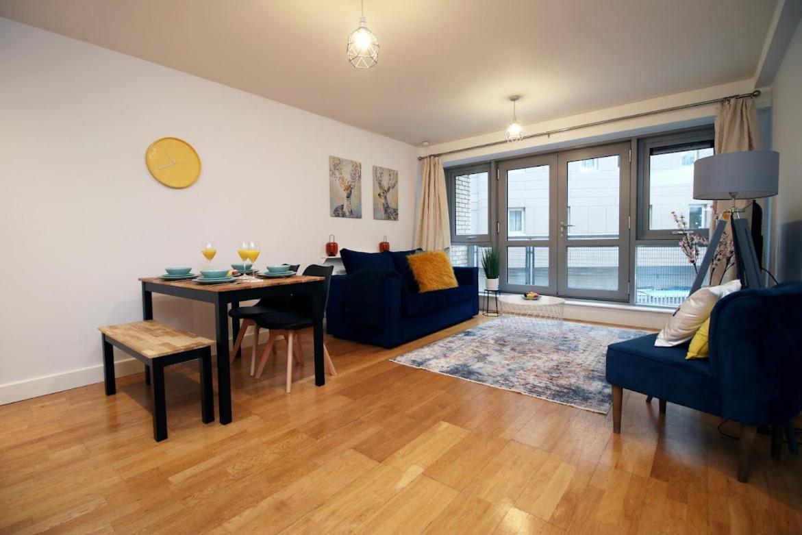 Bright 1Bedroom Apartment, Central Location With Balcony بريستول المظهر الخارجي الصورة