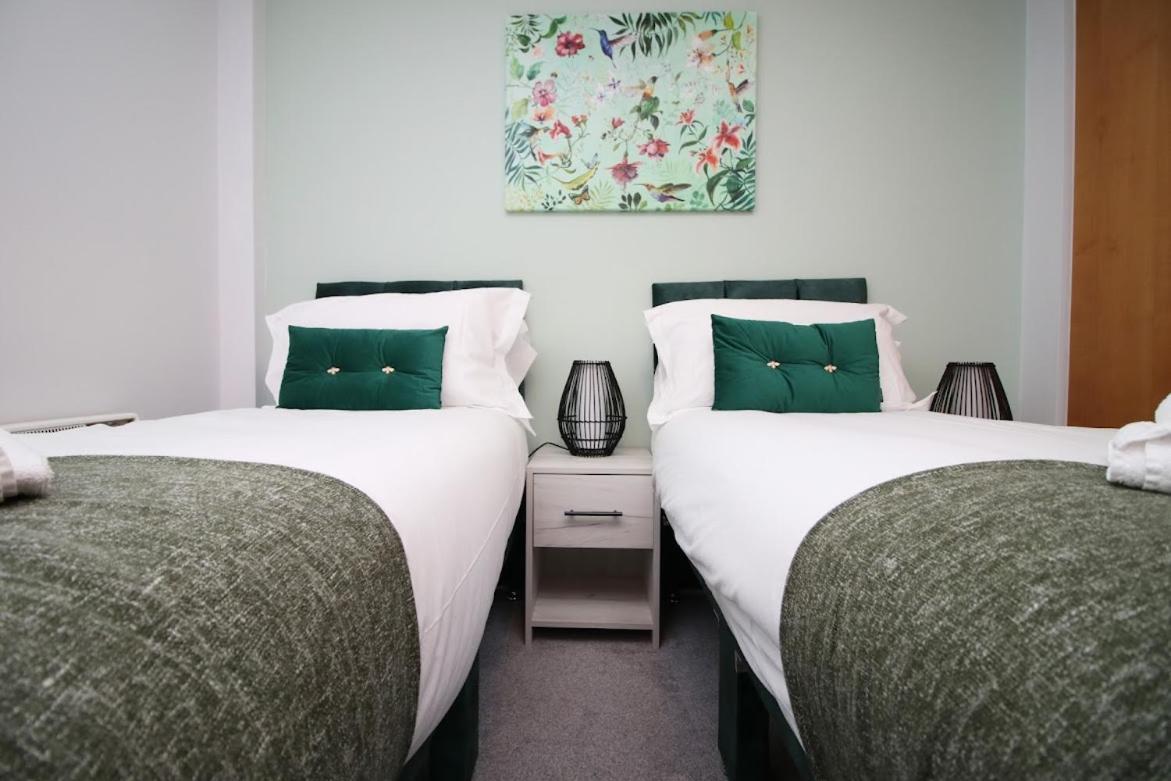 Hamilton Court 1Bedroom Apartment, Bright And Central Location With Balcony And Wi-Fi بريستول المظهر الخارجي الصورة