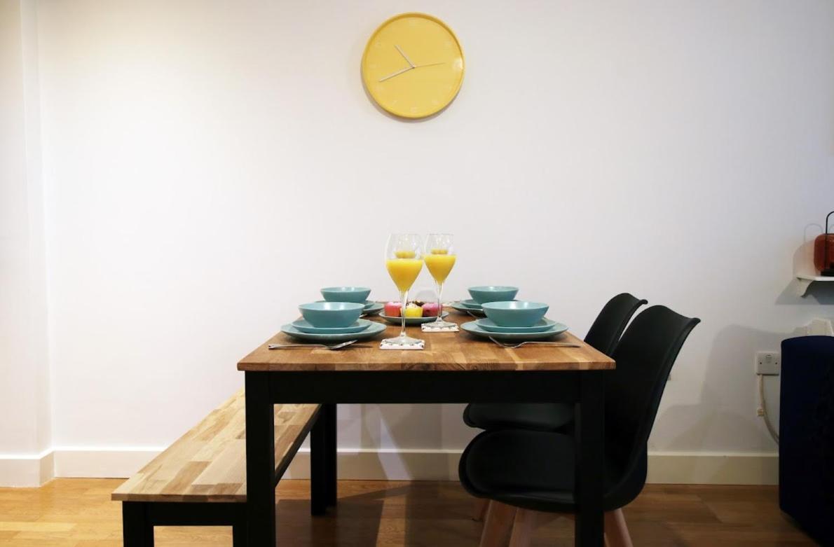 Bright 1Bedroom Apartment, Central Location With Balcony بريستول المظهر الخارجي الصورة